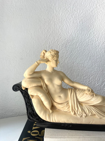 Alabaster Venus nude Goddess statue signed by: G. Ruggeri
