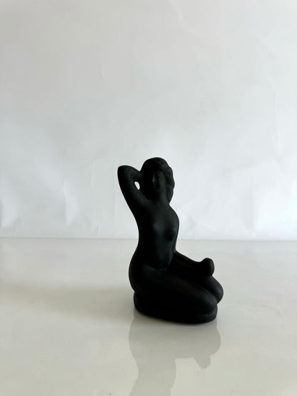 Ceramic Art deco nude statue | vintage shelf decor