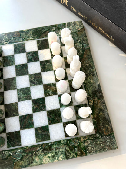 VTG Italian Emerald + white marble | onyx chess set | pieces included