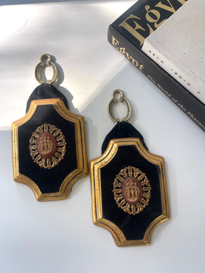 VTG ornate Cameo wall decor w/ velvet  + gold trim | Set 2