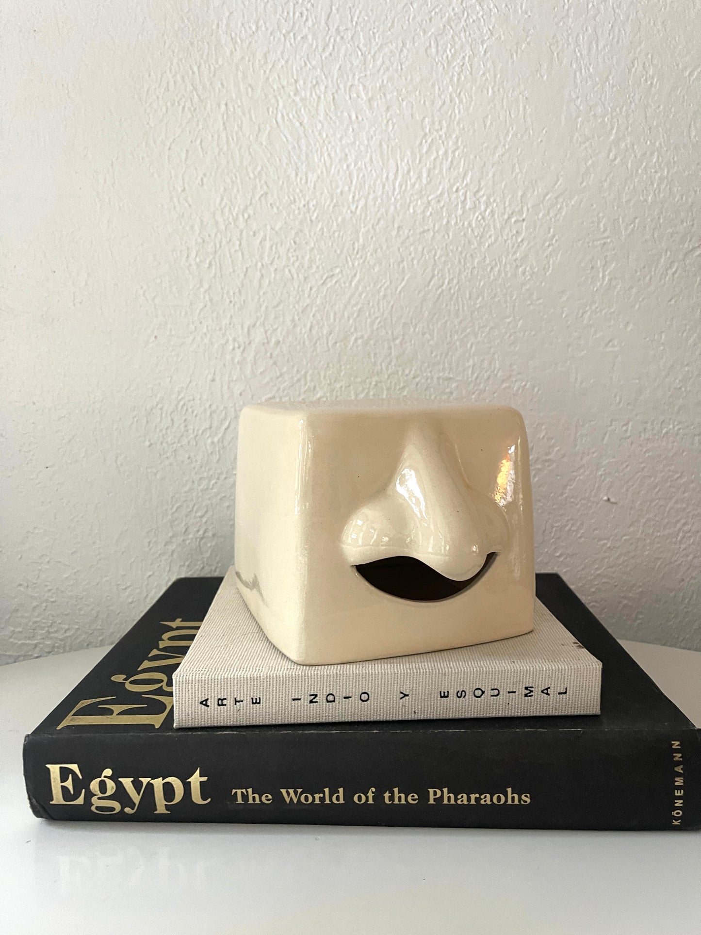 Art Deco ceramic nose Kleenex holder
