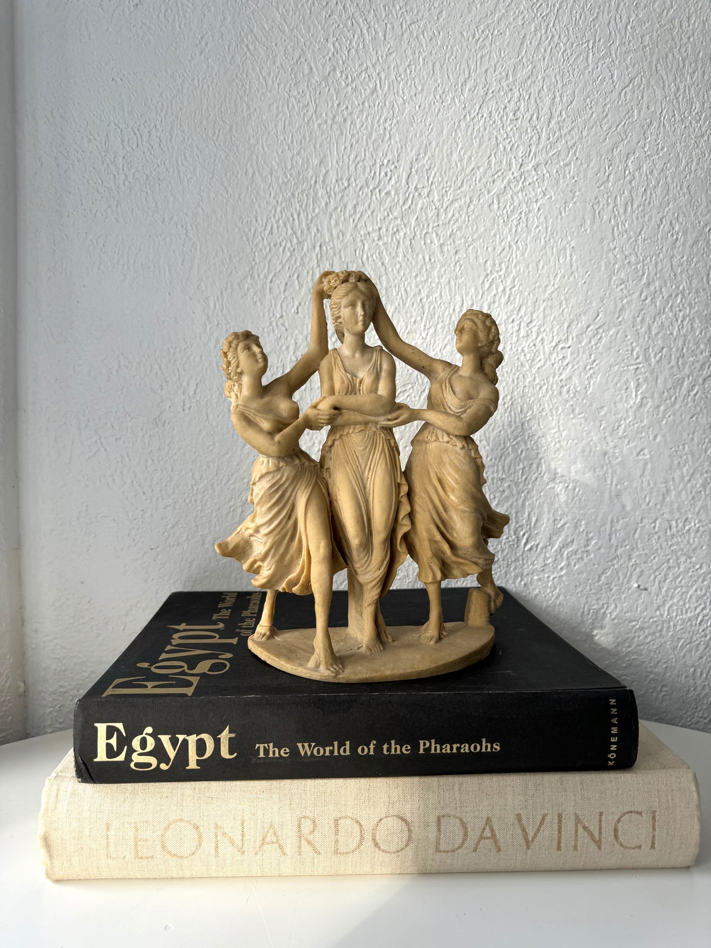 The three graces statue | VTG goddess shelf decor