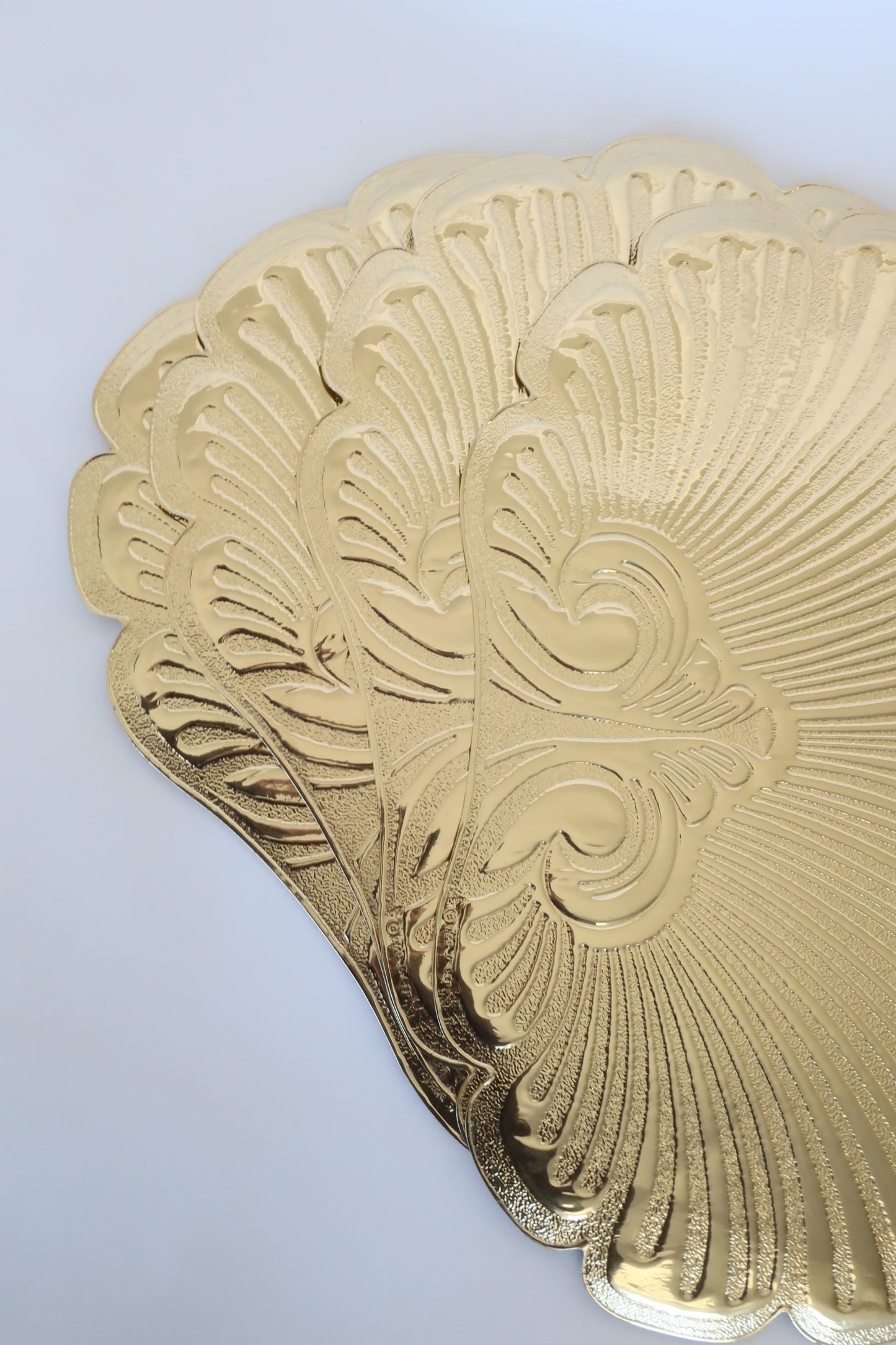 Art Deco scalloped gold placemat set | Set 4