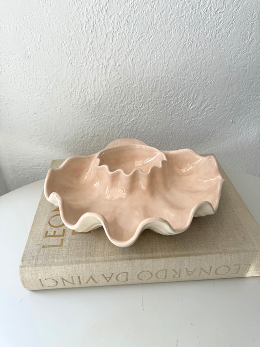 Pink ceramic clam shell serving bow | dip bowl