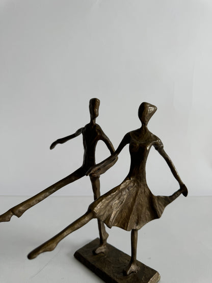 Contemporary dancing couple art sculpture | bronzed art sculpture