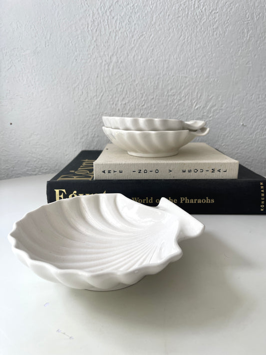 Vintage shell dishes | catchall | Set 3