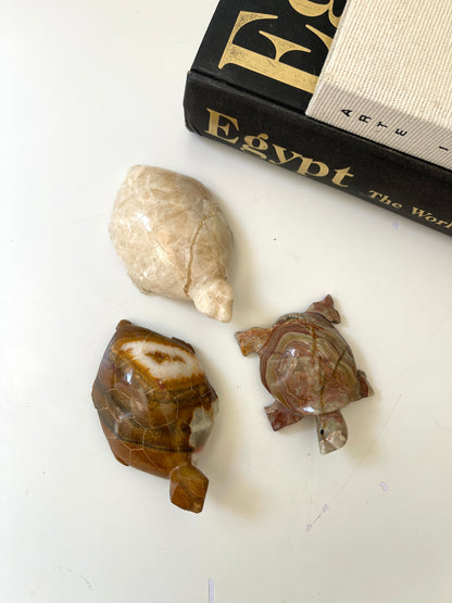 Vintage hand carved onyx turtles | Set 3