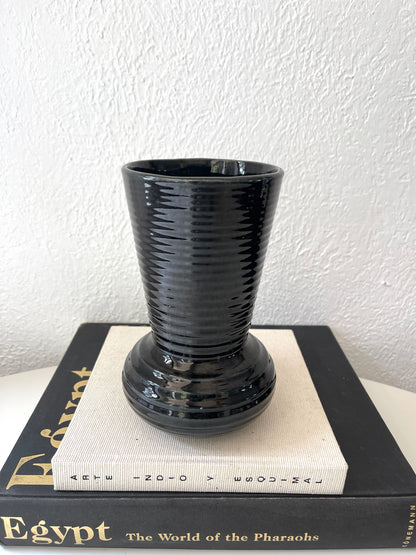 MCM 1950’s ribbed Art deco glazed ceramic vase