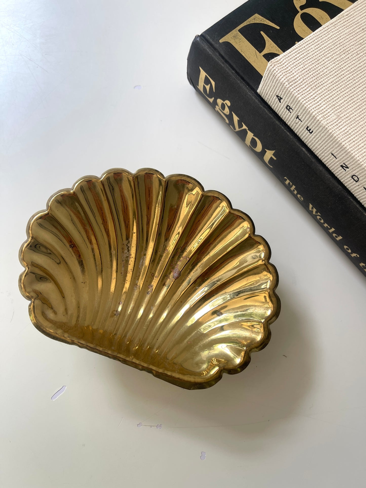 Vintage brass seashell  scalloped pedestal catchall