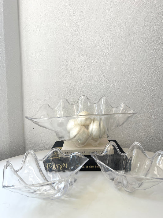 Vintage Lucite Clam shell bowl set | Vintage  Chips + dip set  | Set 3