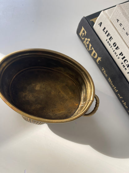 Vintage brass seashell handle planter | catchall